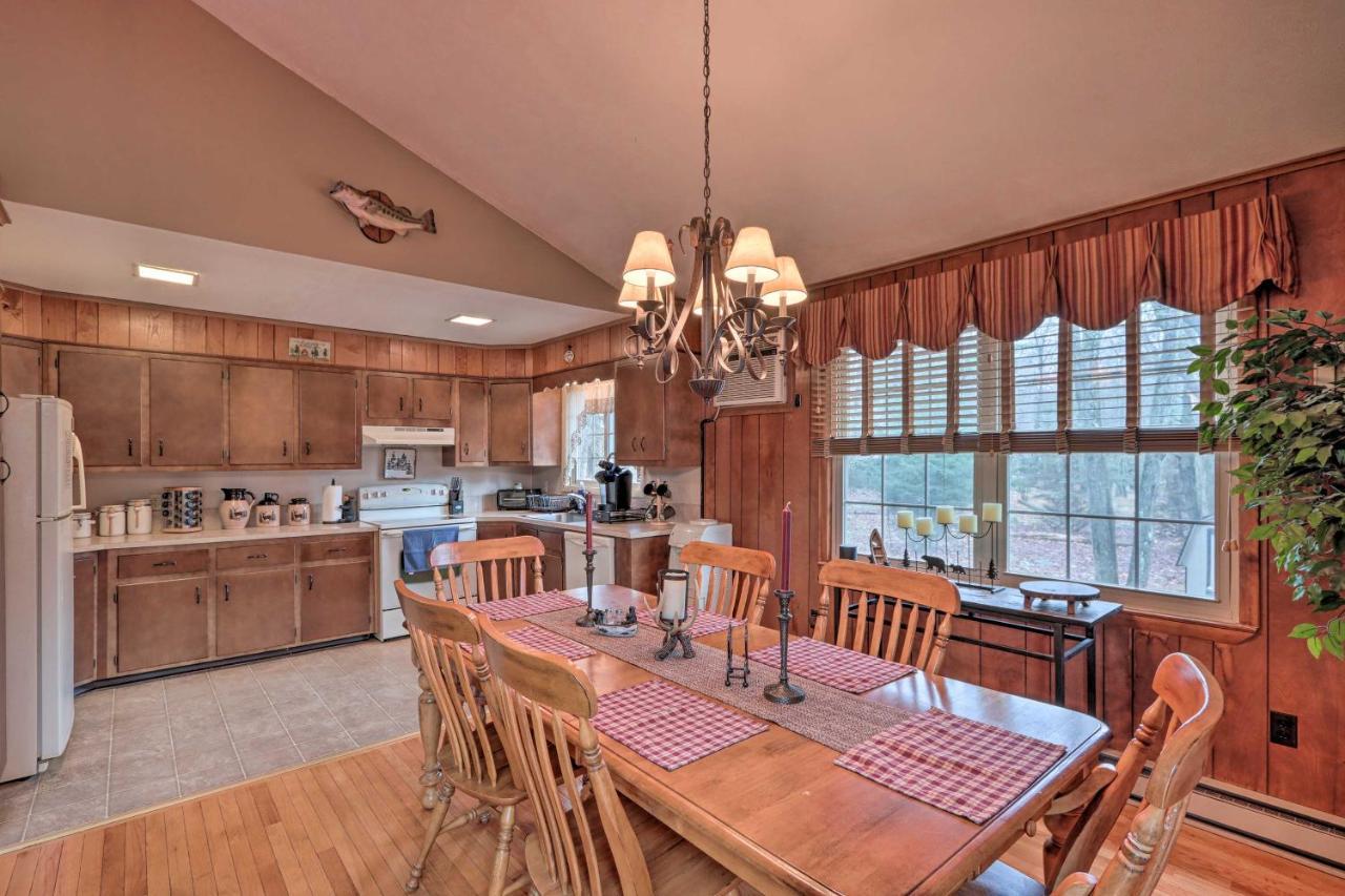 Poconos Home With Game Room Walk To Lake Harmony! Екстериор снимка
