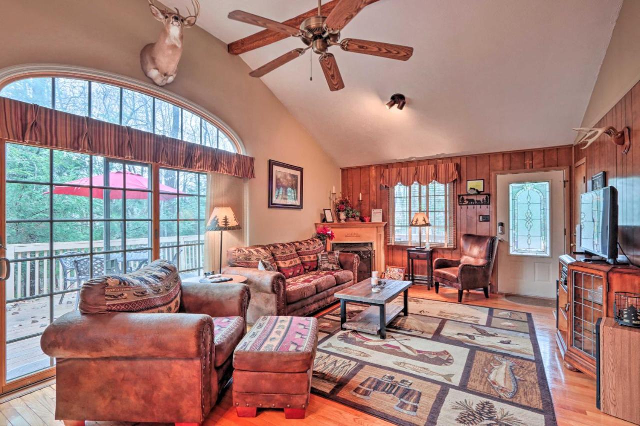 Poconos Home With Game Room Walk To Lake Harmony! Екстериор снимка