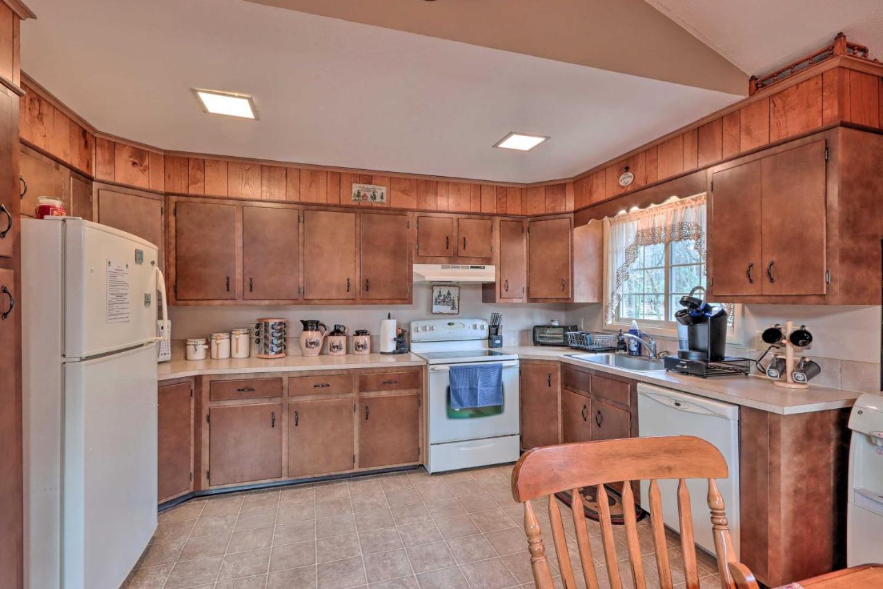 Poconos Home With Game Room Walk To Lake Harmony! Екстериор снимка