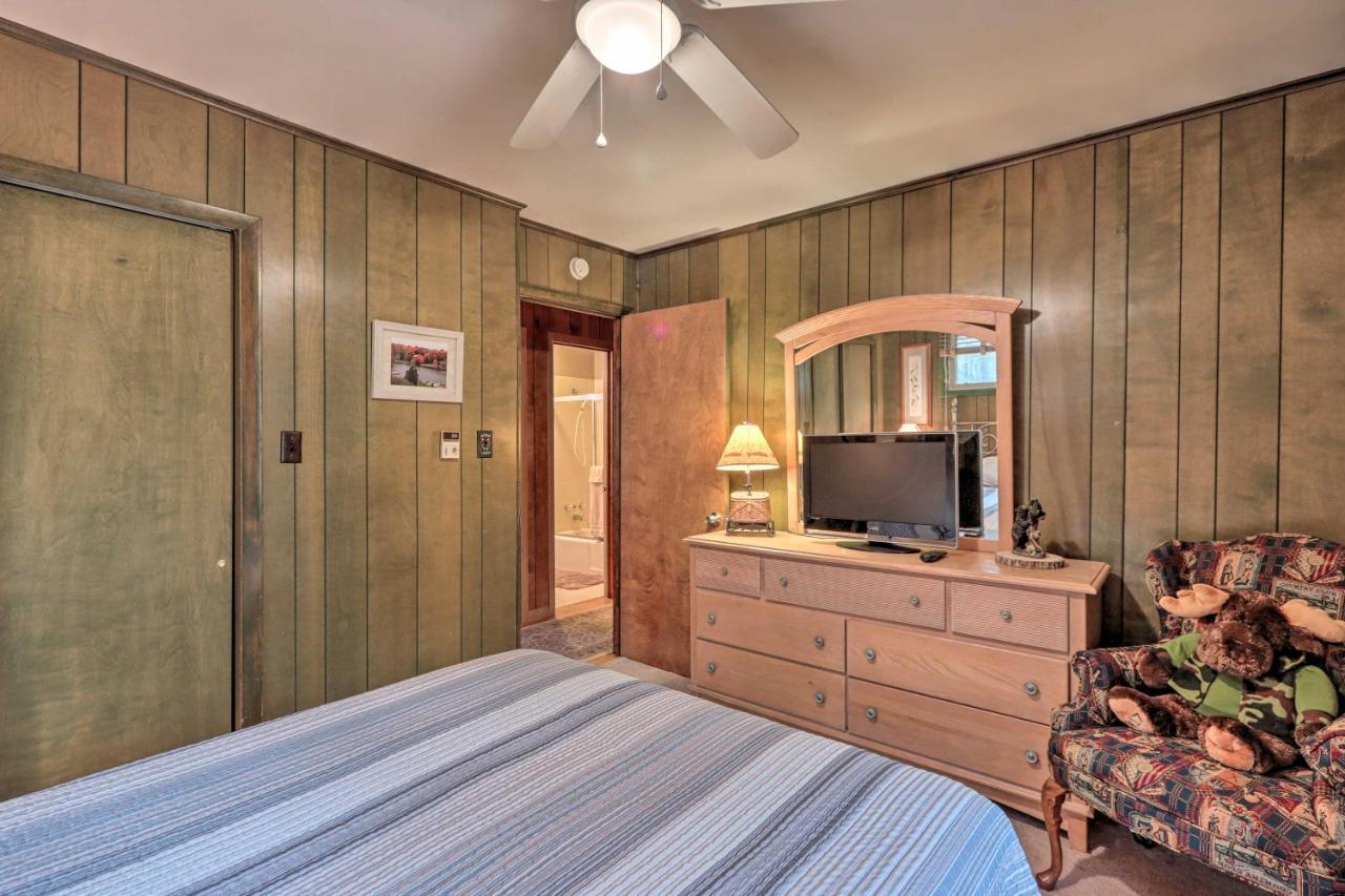 Poconos Home With Game Room Walk To Lake Harmony! Екстериор снимка